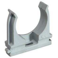 Locking clamp for the pipes